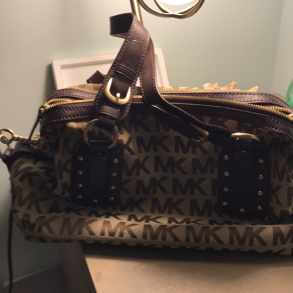 Michael kors purse